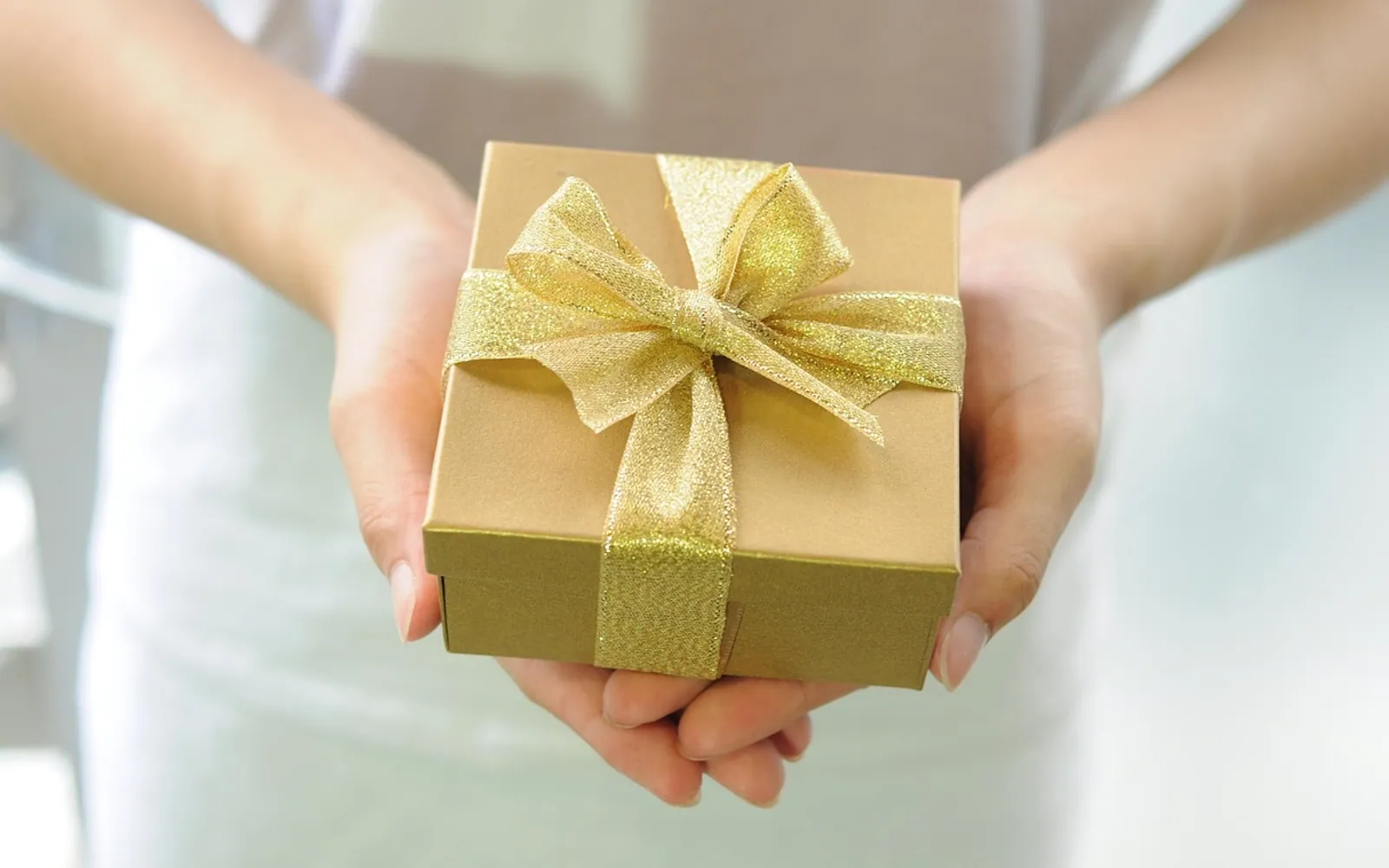 Gift box, gifts and packaging box